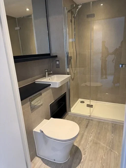 Room Heston Way in Greater London