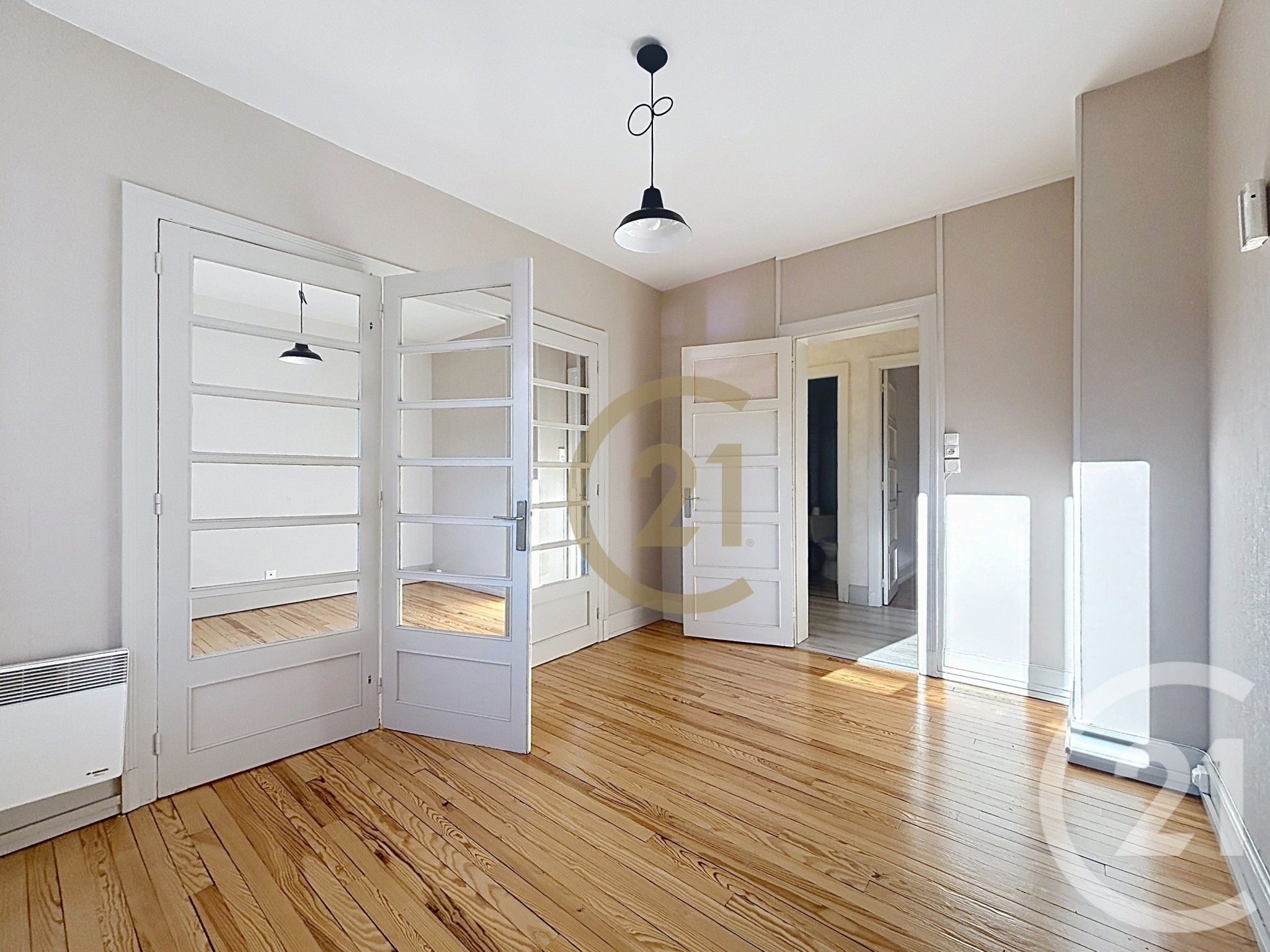 Appartement Rue d'Evette à Évette-Salbert