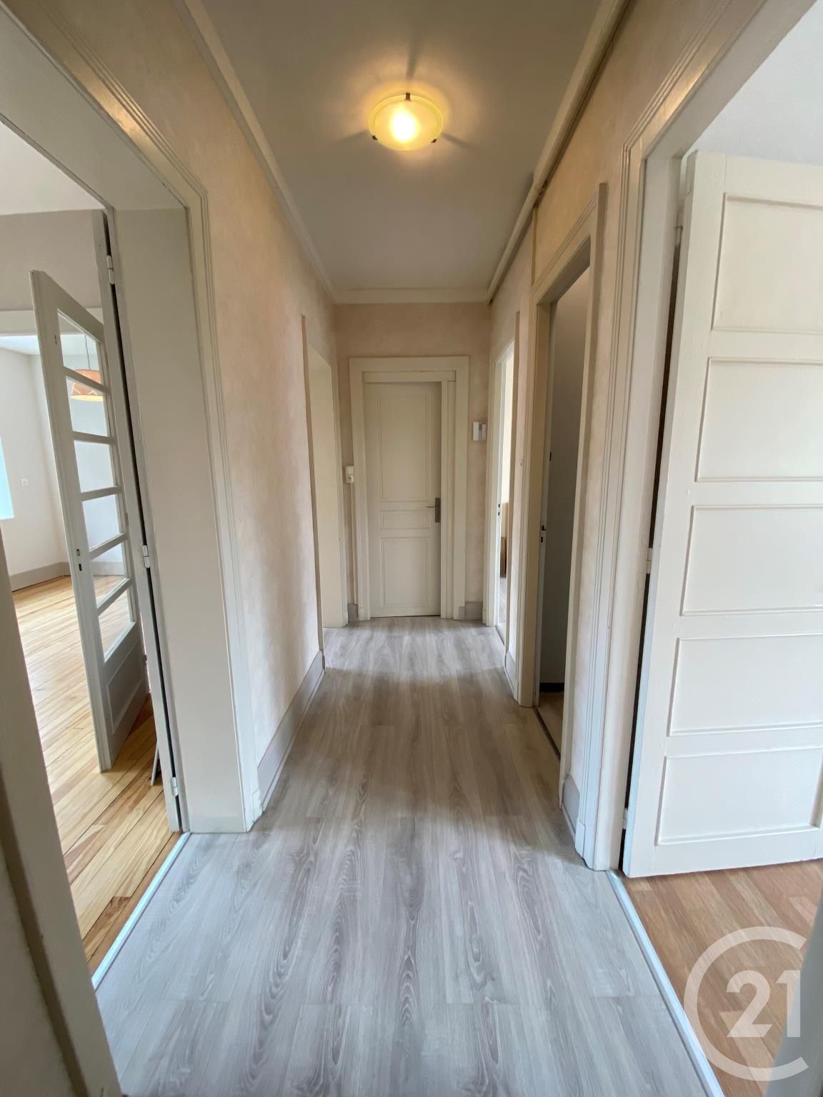 Appartement Rue d'Evette à Évette-Salbert
