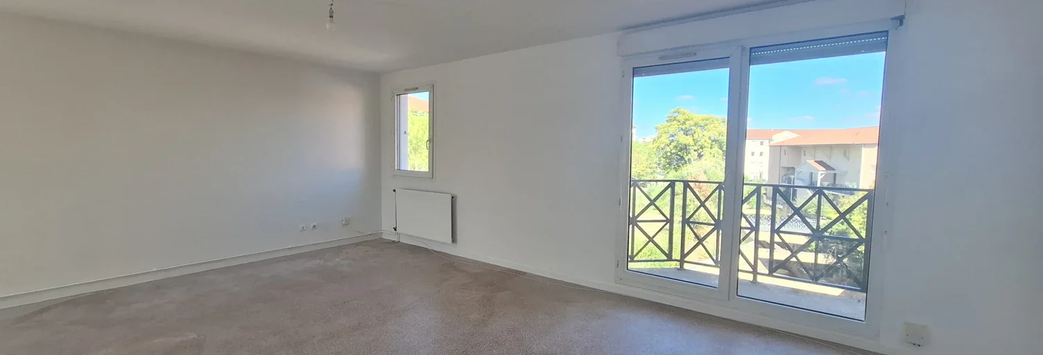 Flat Rue René Cassin in Villefranche-sur-Saône