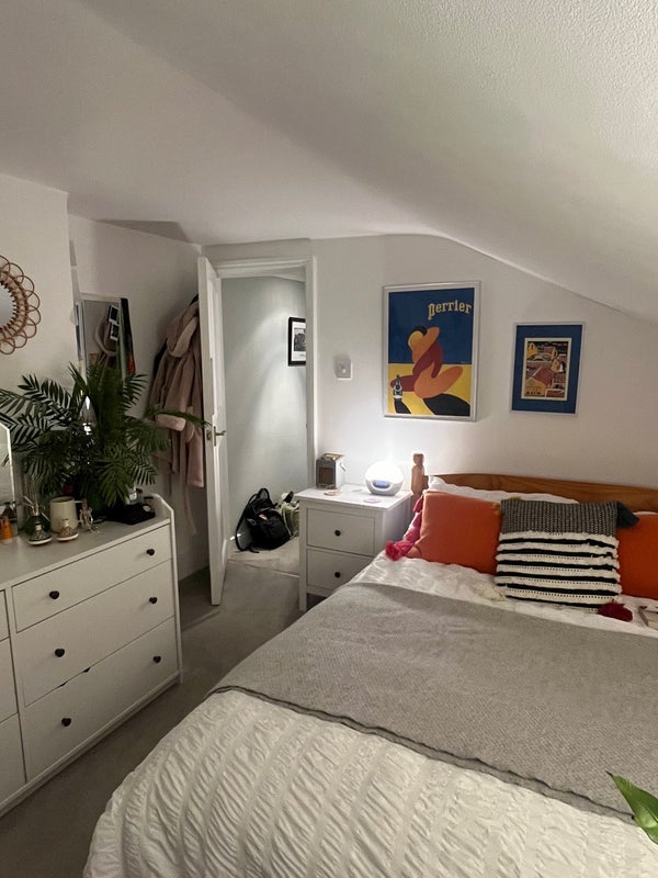 Room Glycena Road in Greater London