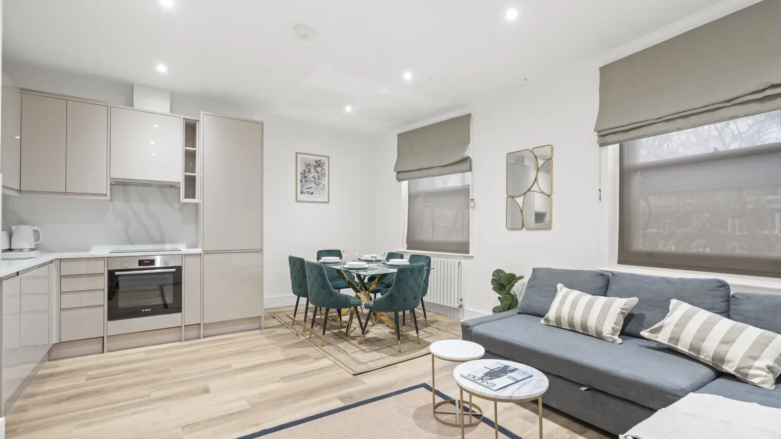Flat Sussex Gardens in City of Westminster