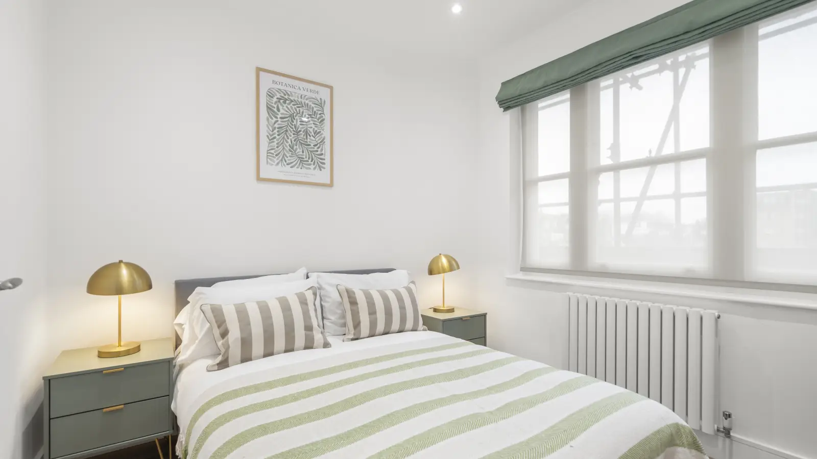 Flat Sussex Gardens in City of Westminster