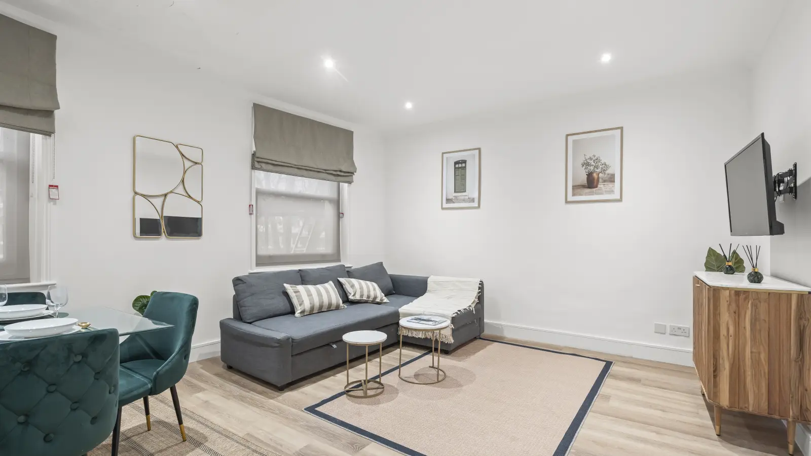 Flat Sussex Gardens in City of Westminster
