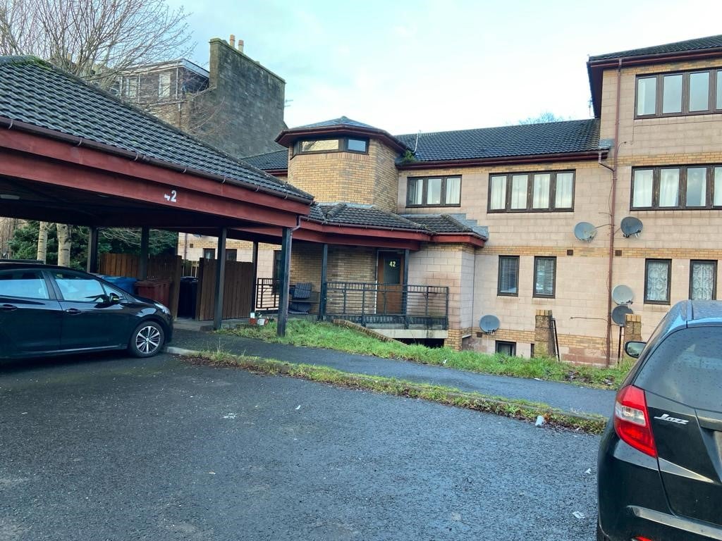 Flat Benvie Road in Dundee