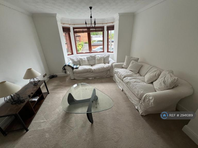 Flat Cramond Road North in City of Edinburgh