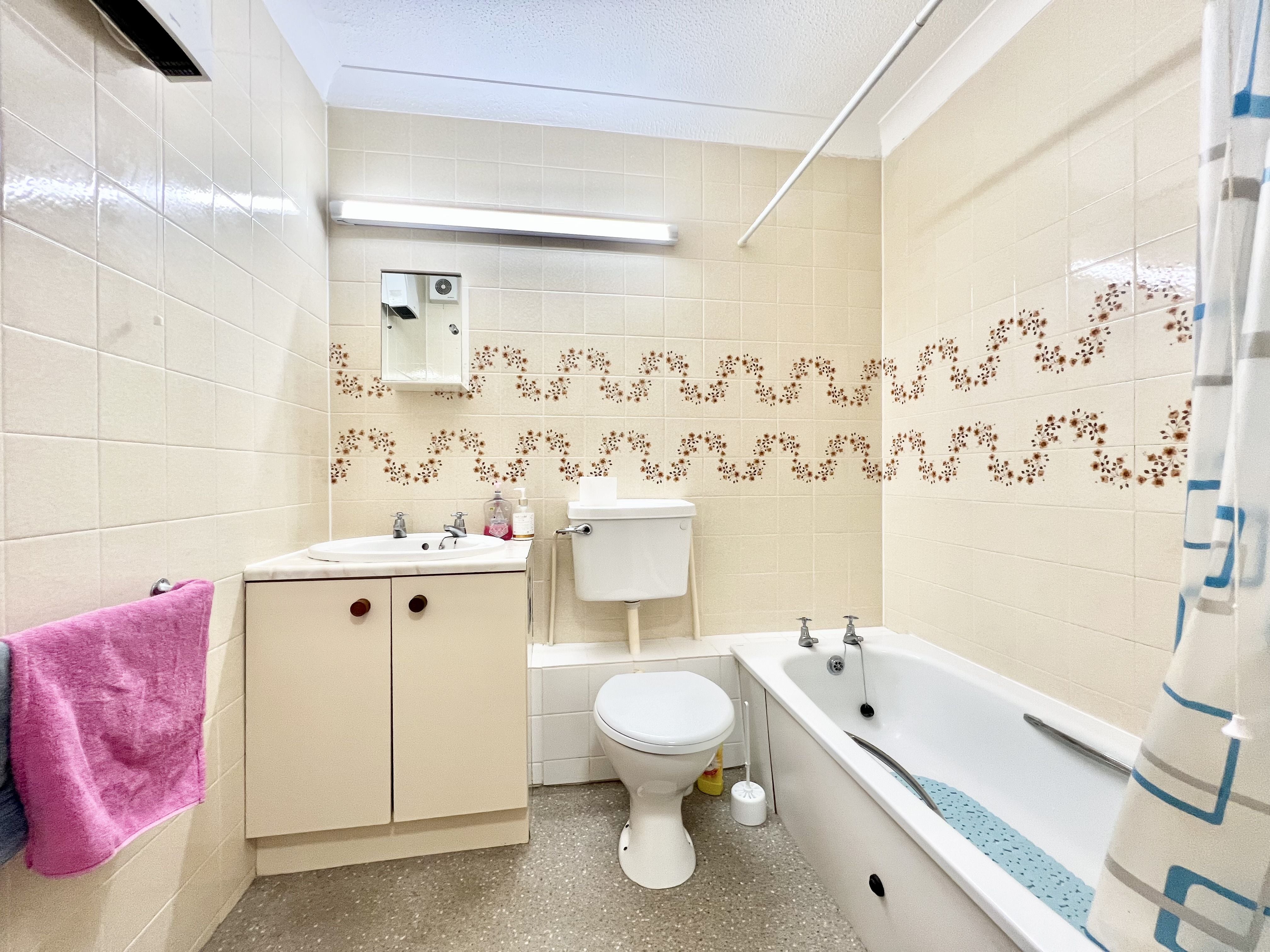 Flat Cobbs Place in Thanet