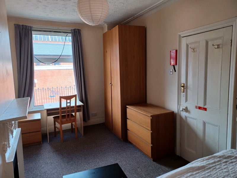 Room Back Methley Drive in Leeds