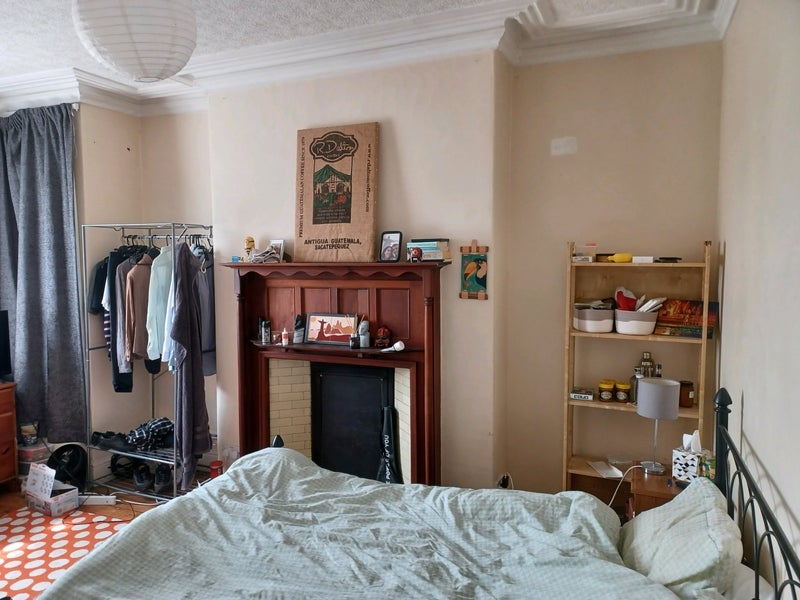 Room Back Methley Drive in Leeds