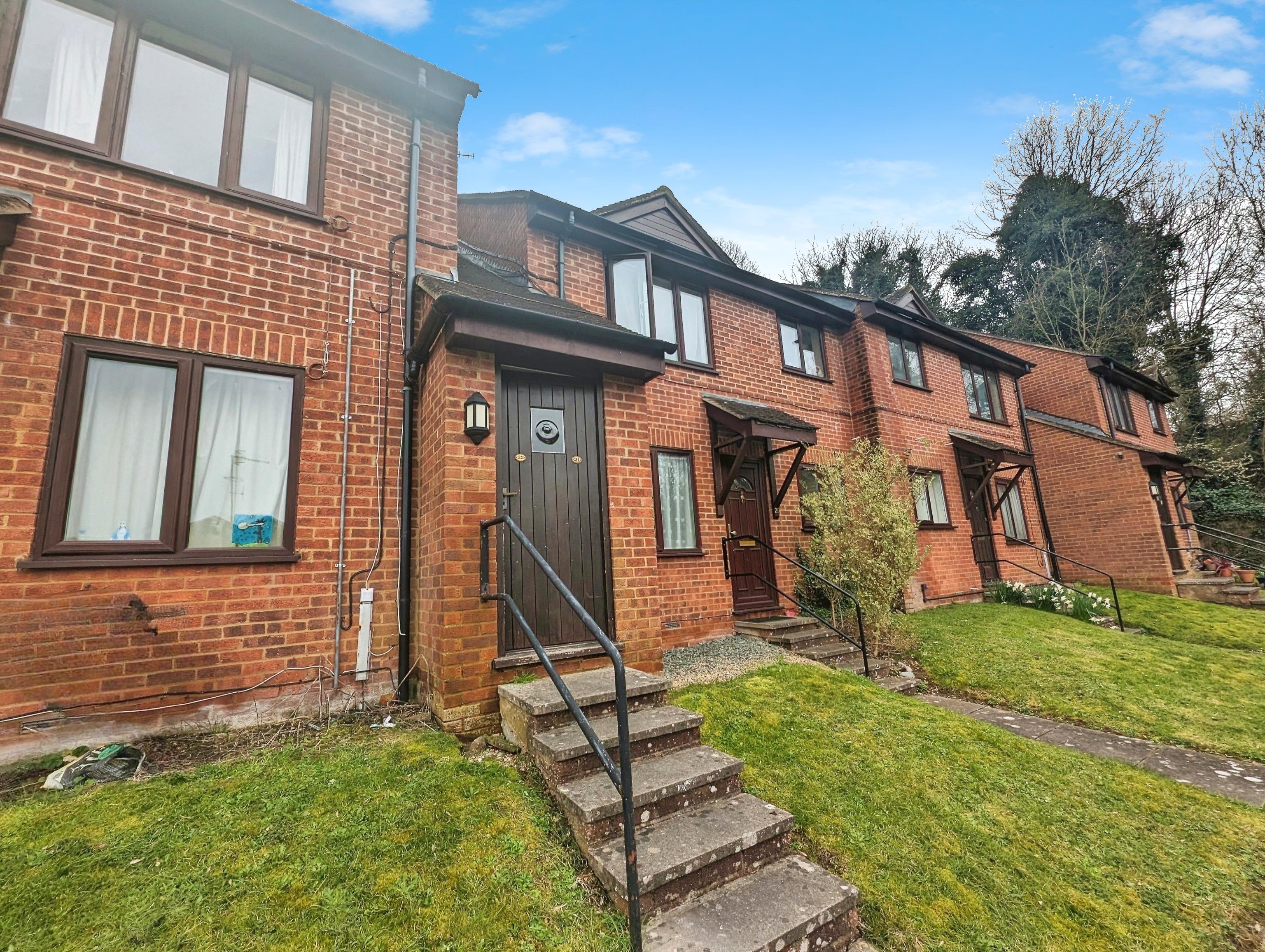 Flat Butlers Court in High Wycombe Community Board