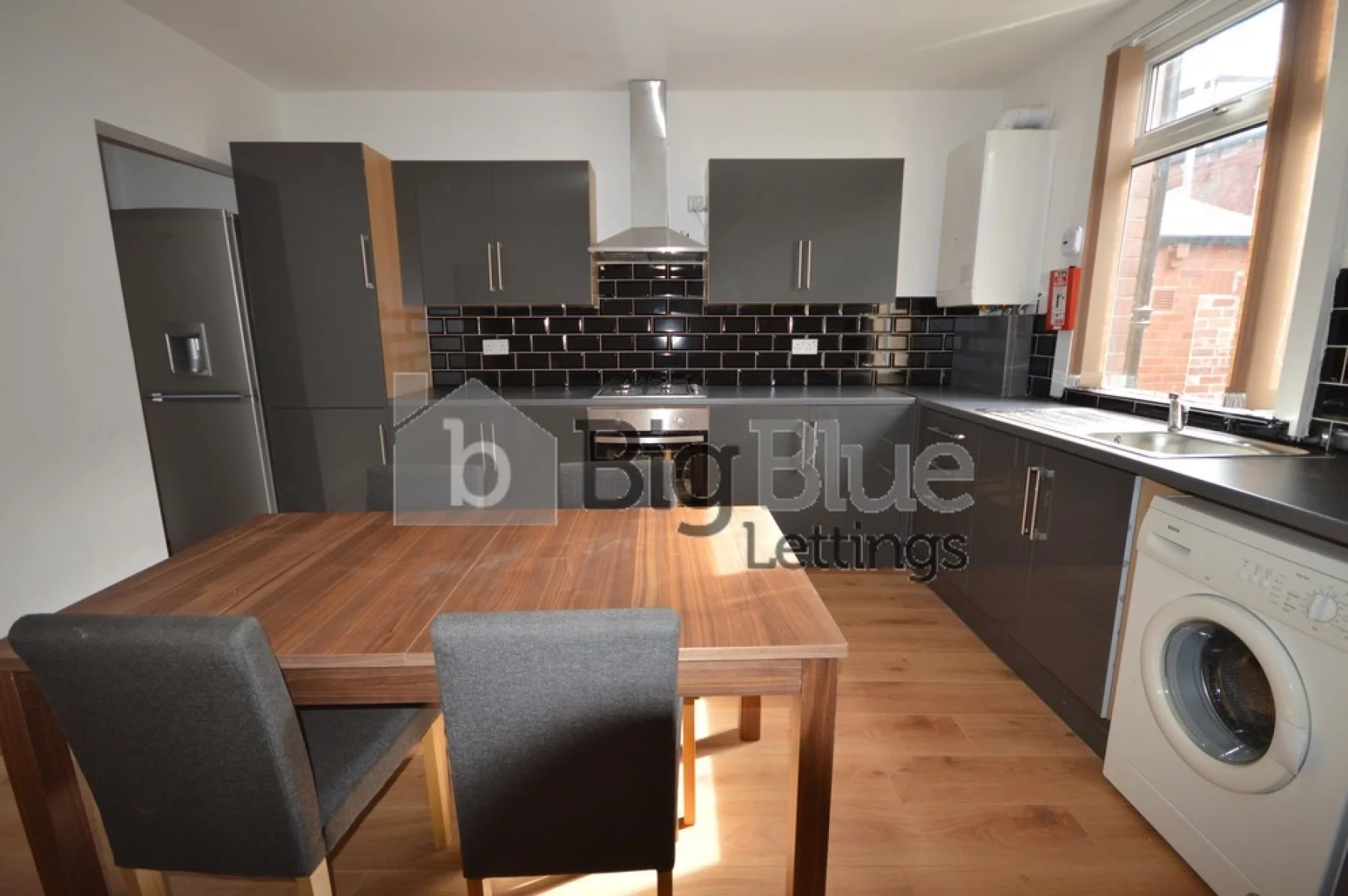 Flat Back Mayville Place in Leeds