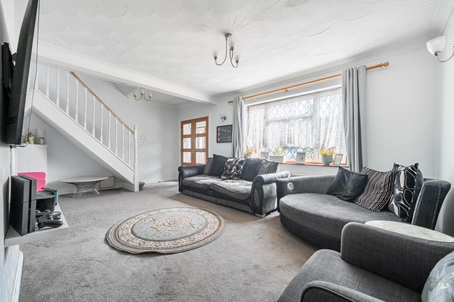 House Blumfield Crescent in Slough