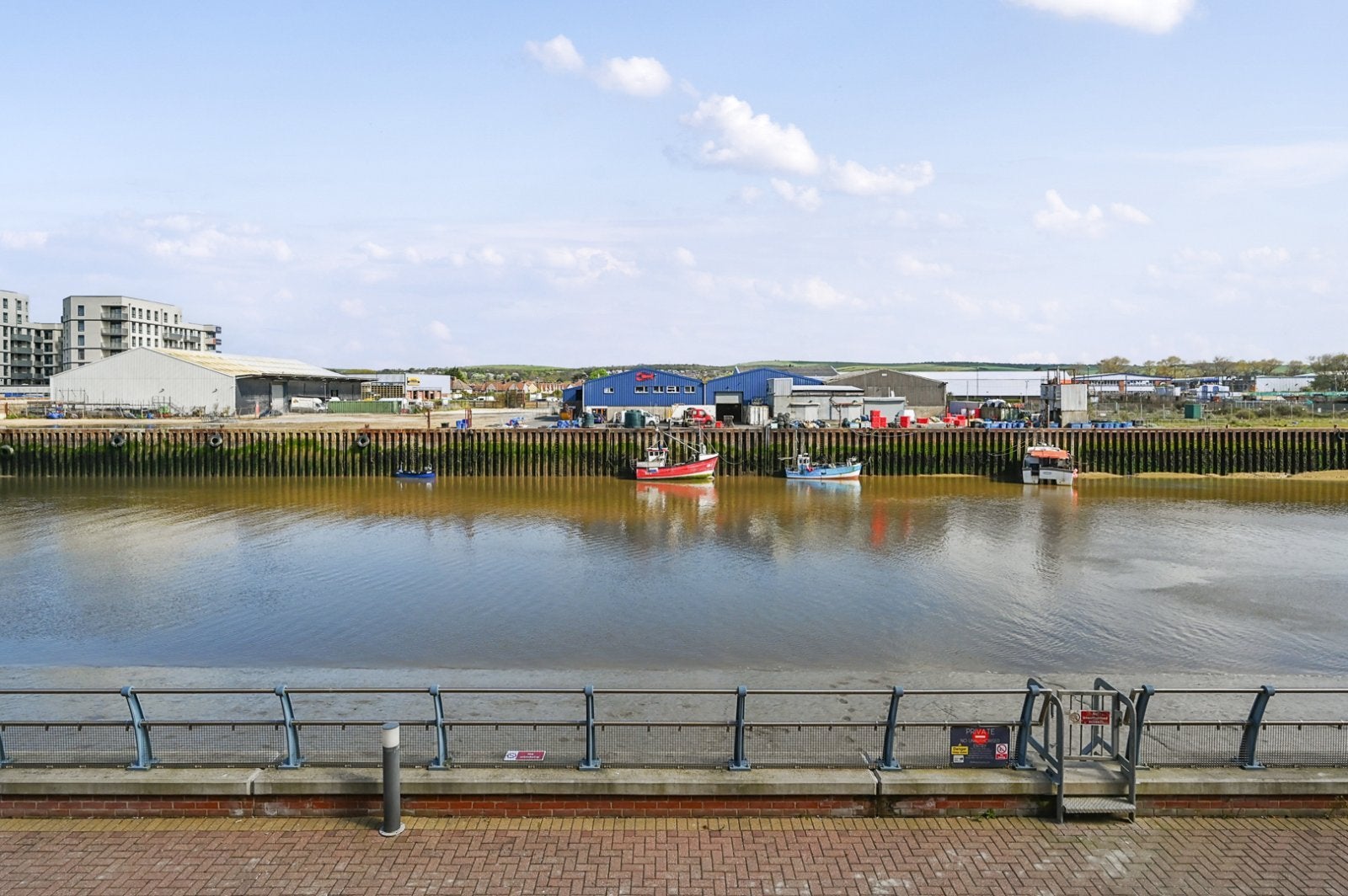 House Anchor Close in Adur