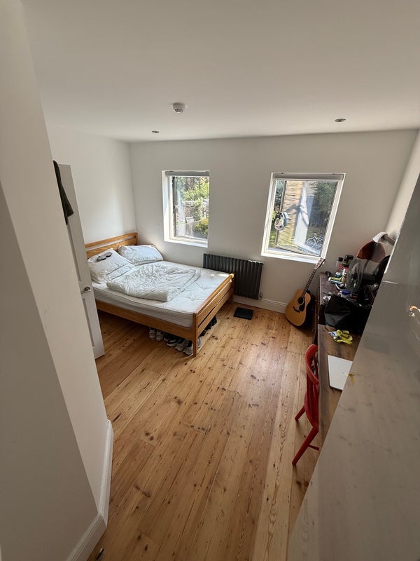 Room Lewisham Way in Greater London