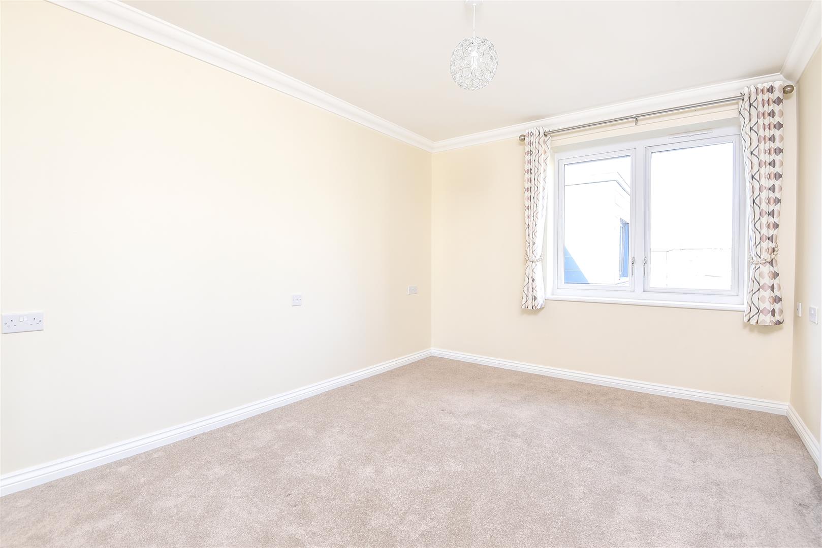 Flat Wat Tyler Way in Maidstone
