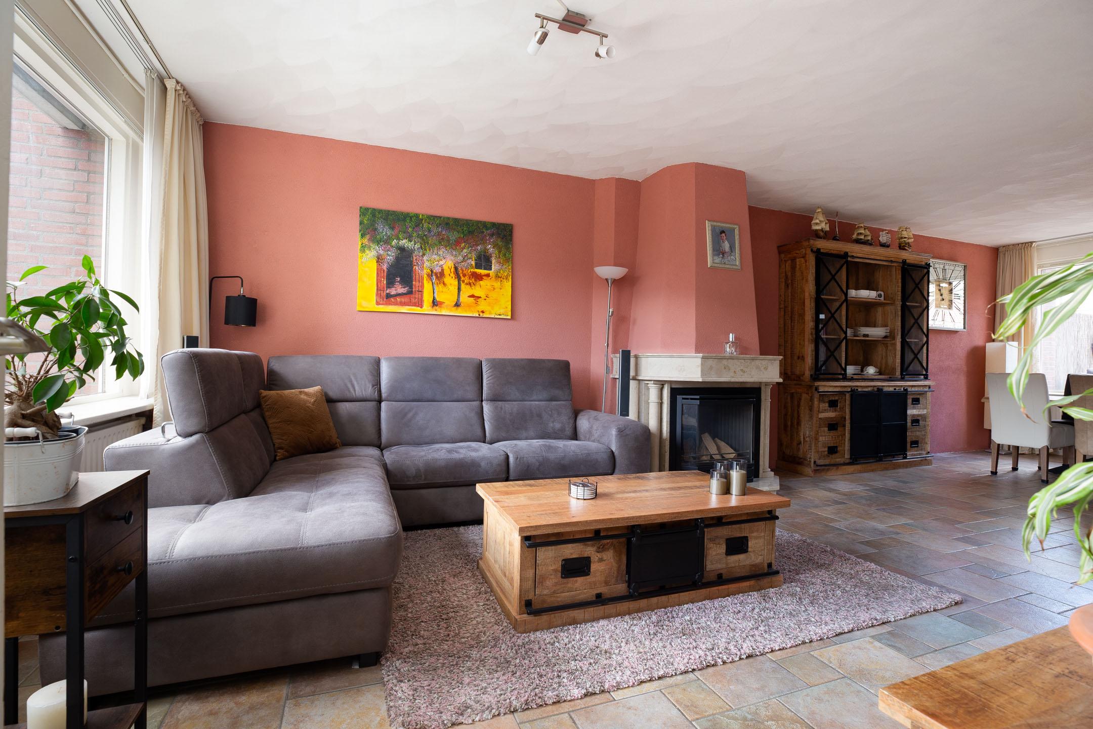 Tussenwoning te koop: Brahmspark 13, Waalwijk