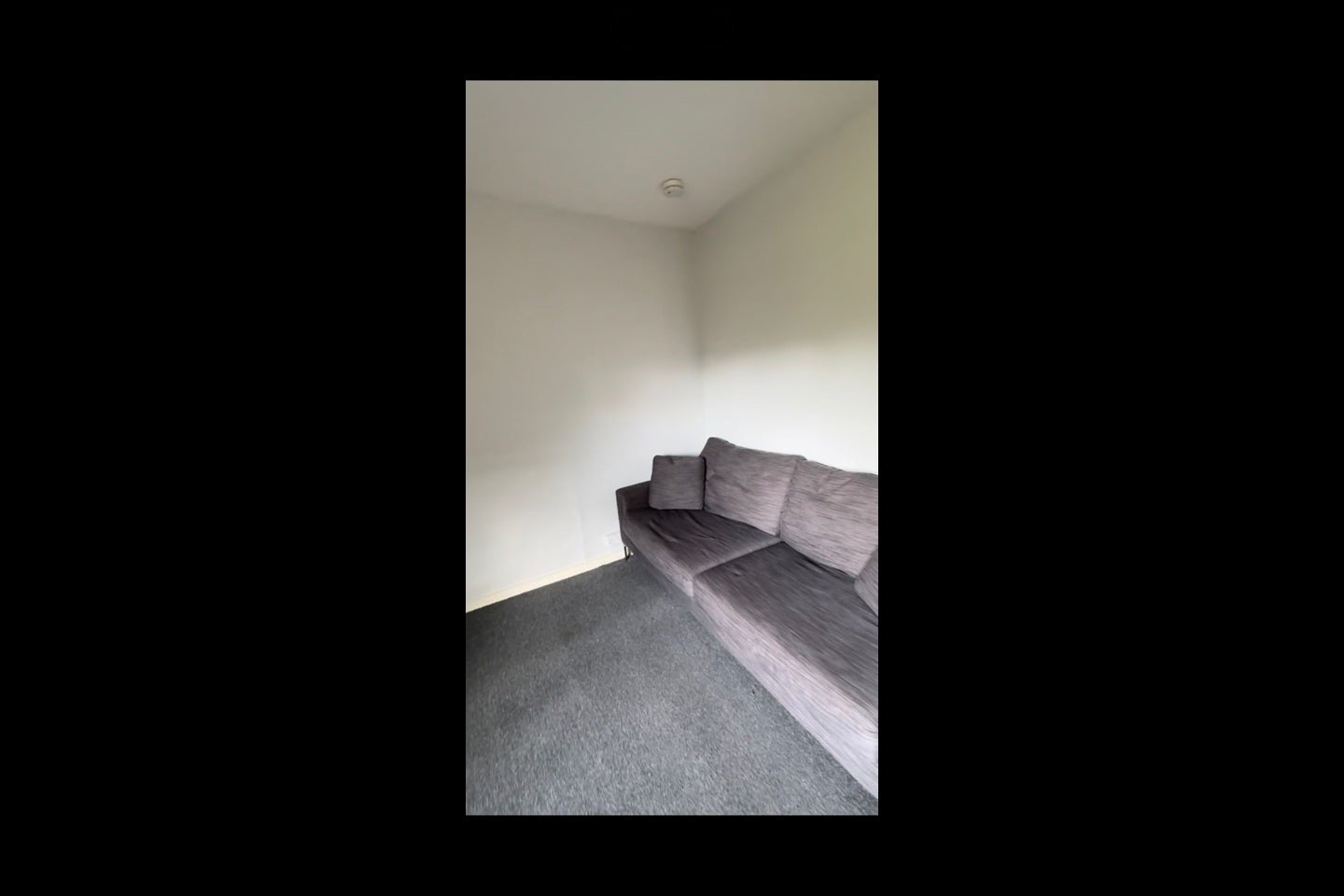 Flat Binfield Road in Greater London
