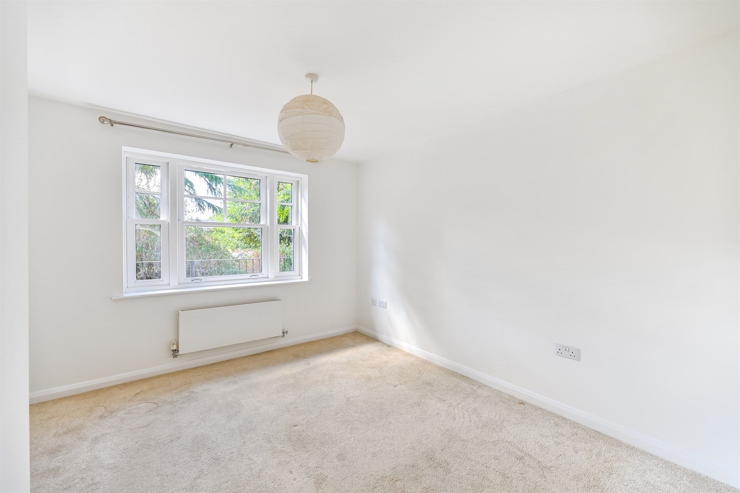 Flat Westcote Road in Reading