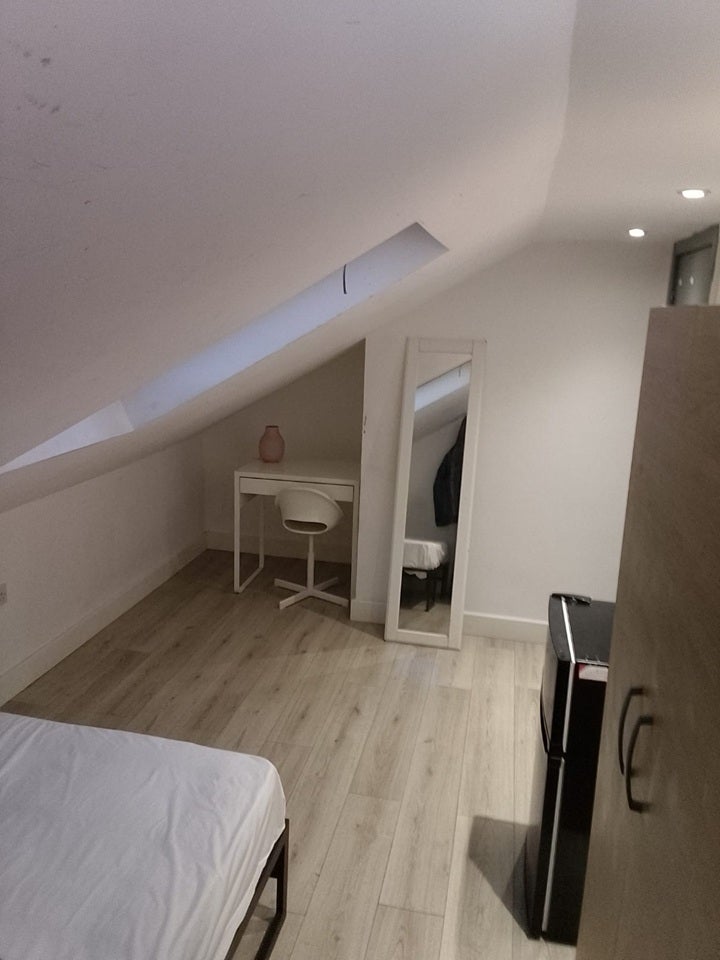Room Brantwood Road in Greater London