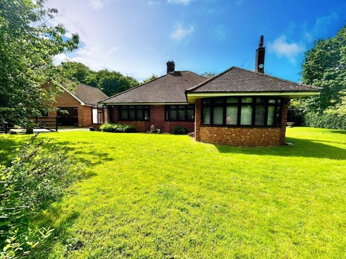 House Saint Michaels Close in Great Yarmouth