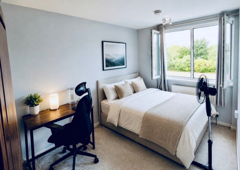 Room Stebondale Street in Greater London