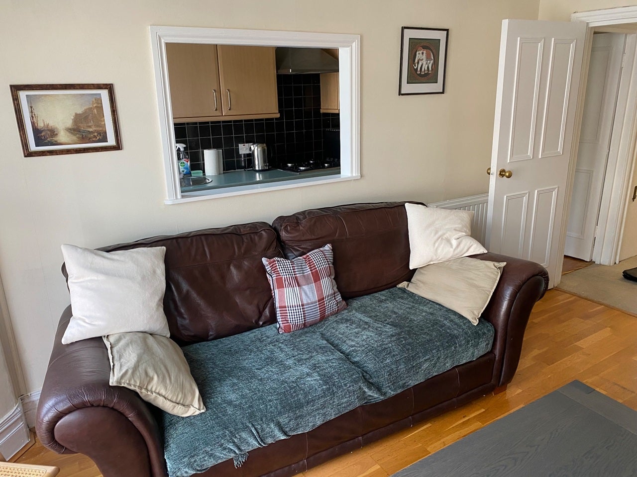 Flat Tregothnan Road in Greater London