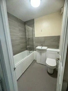 Flat Uxbridge Road in Greater London