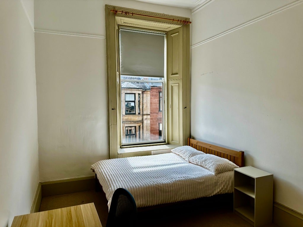 Flat Roxburgh Street in Glasgow
