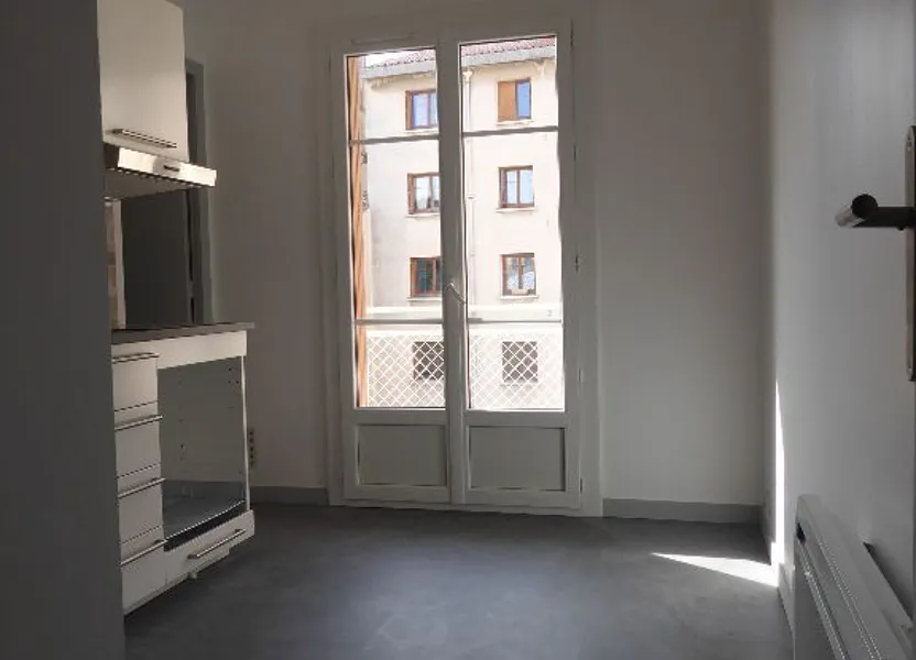 Appartement Boulevard Frédéric Mistral à Salon-de-Provence