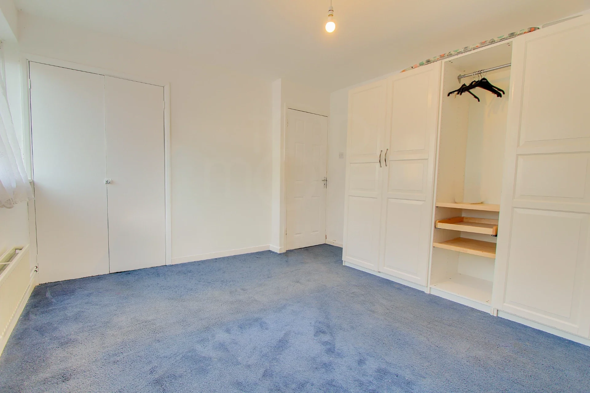 Flat Jasmine Gardens in Greater London