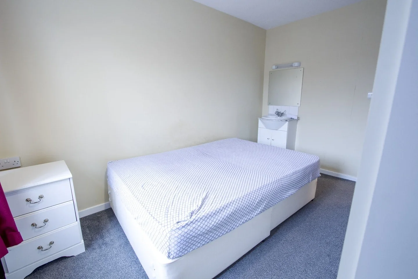 Room Saunton Gardens in Rushmoor