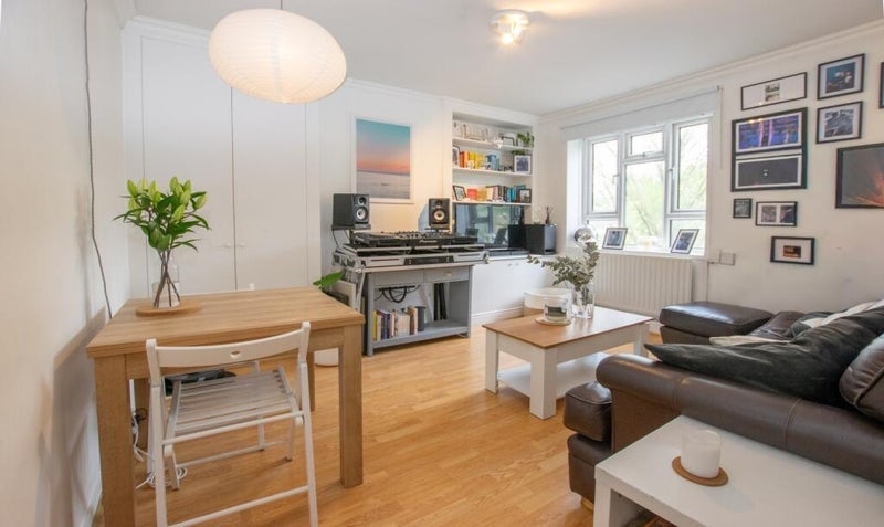Room Tulse Hill in Greater London