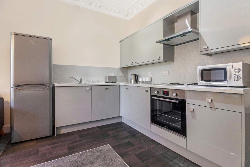 Flat Bellefield Avenue in Dundee
