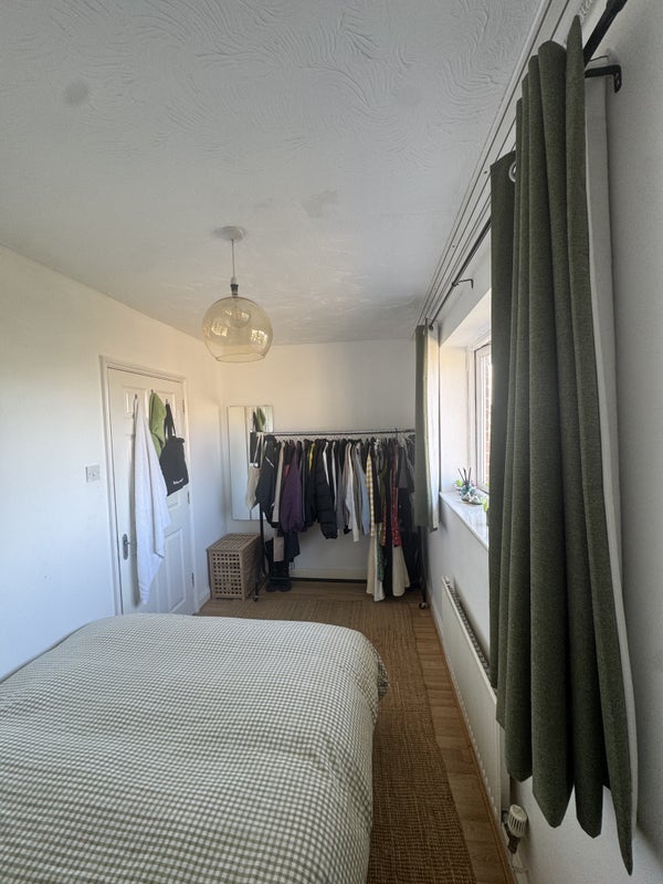 Room Heron Drive in Greater London