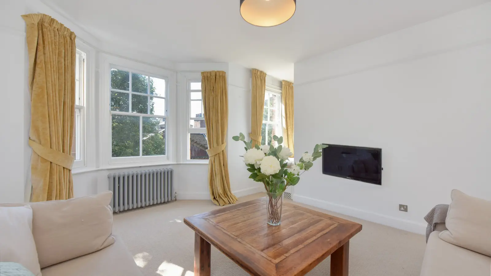 Flat Clerkenwell Green in Greater London