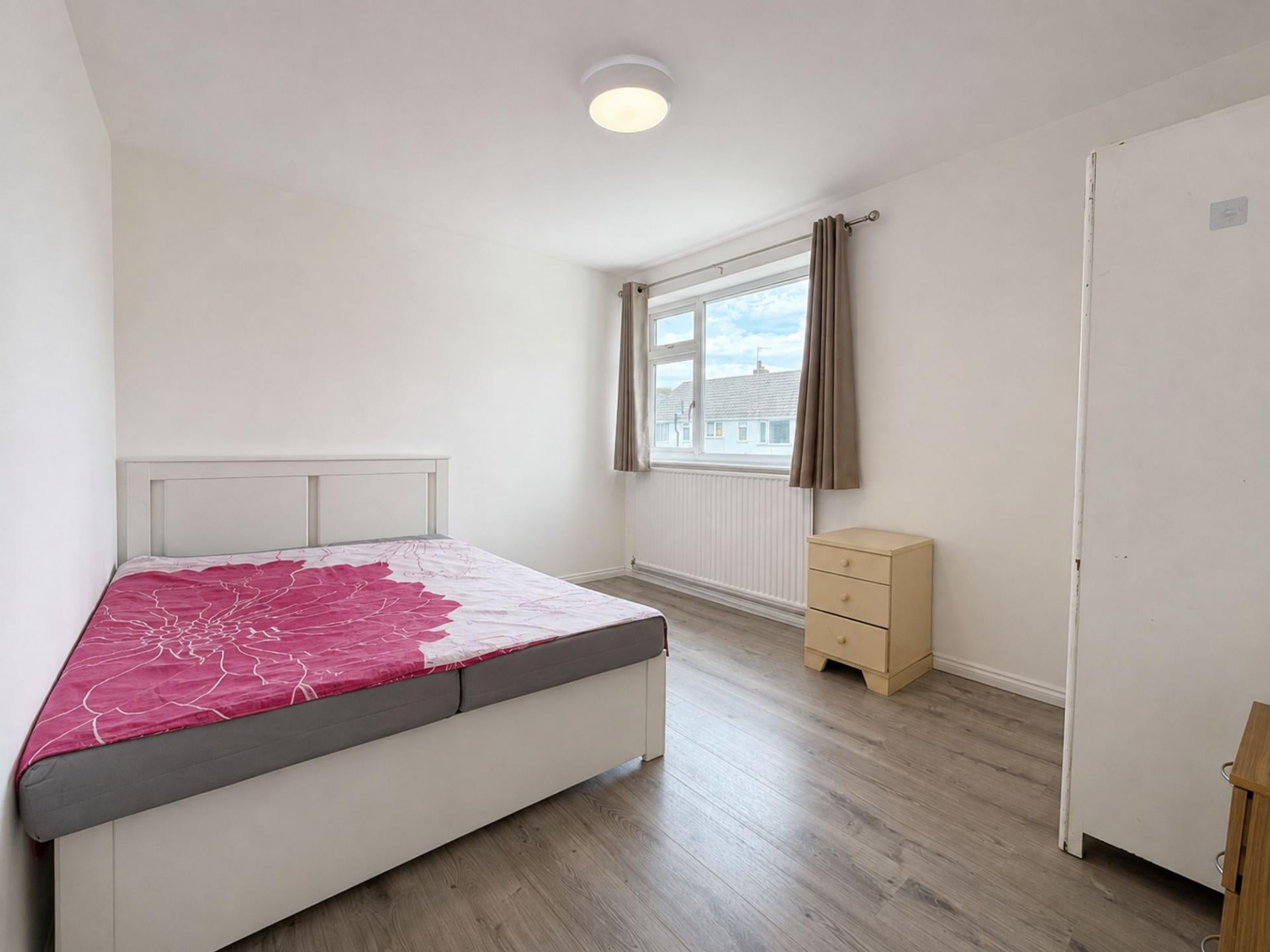 Flat Honor Close in Cherwell District