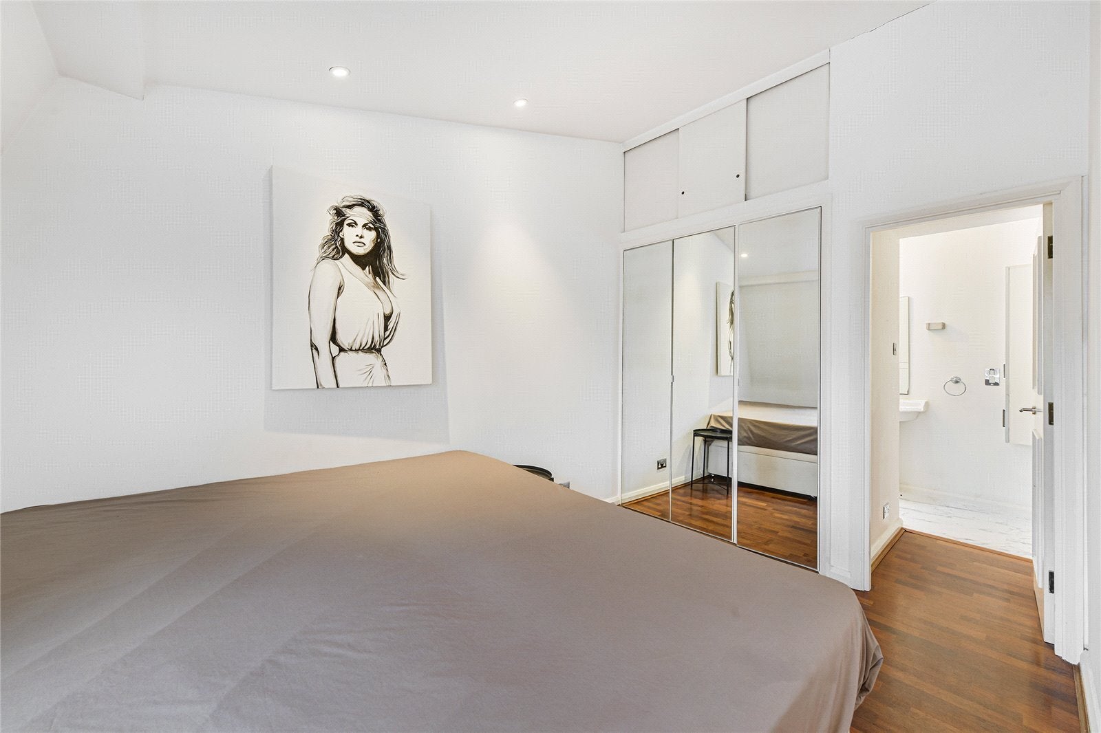 Flat Ennismore Gardens in City of Westminster