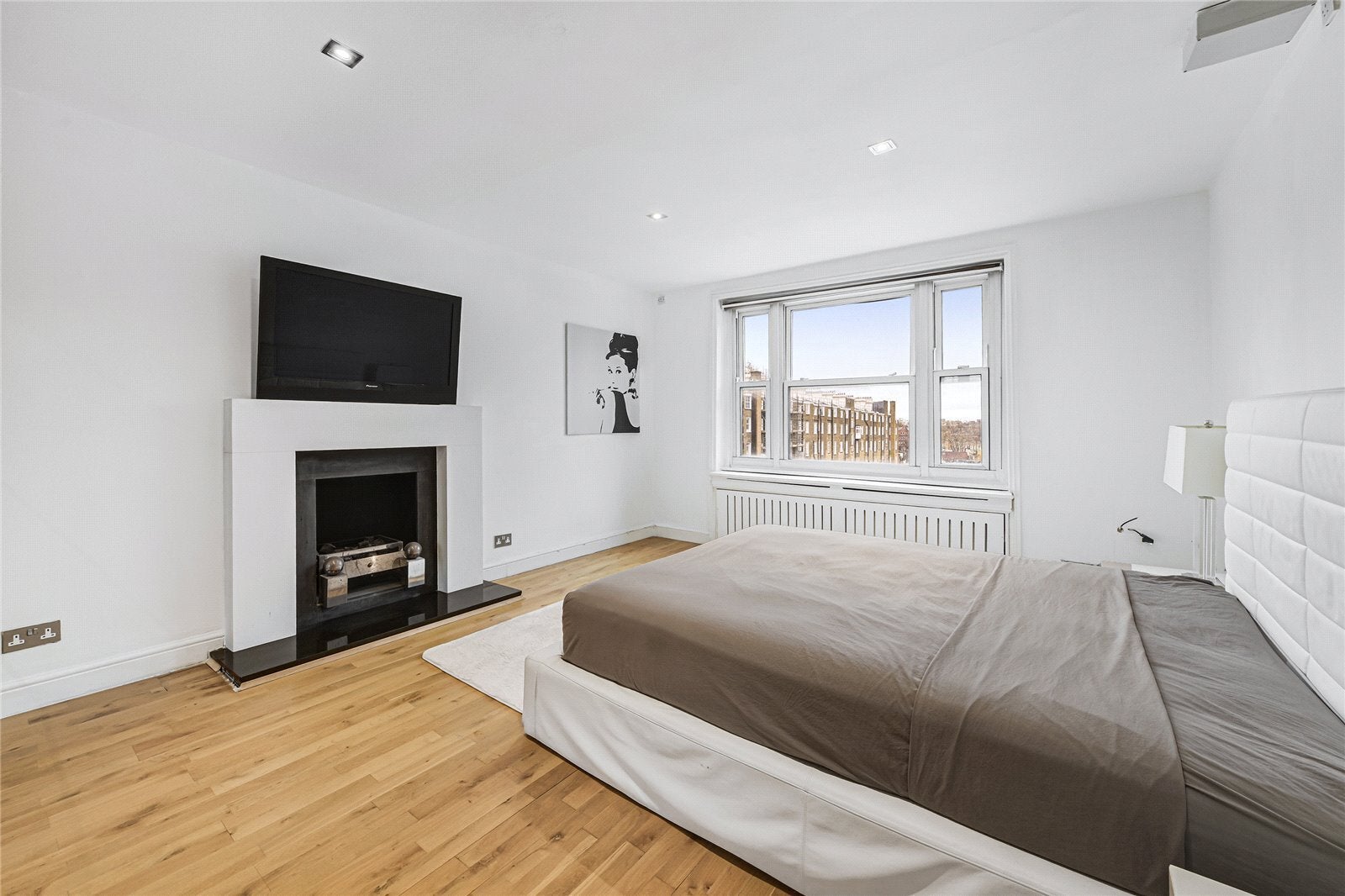 Flat Ennismore Gardens in City of Westminster