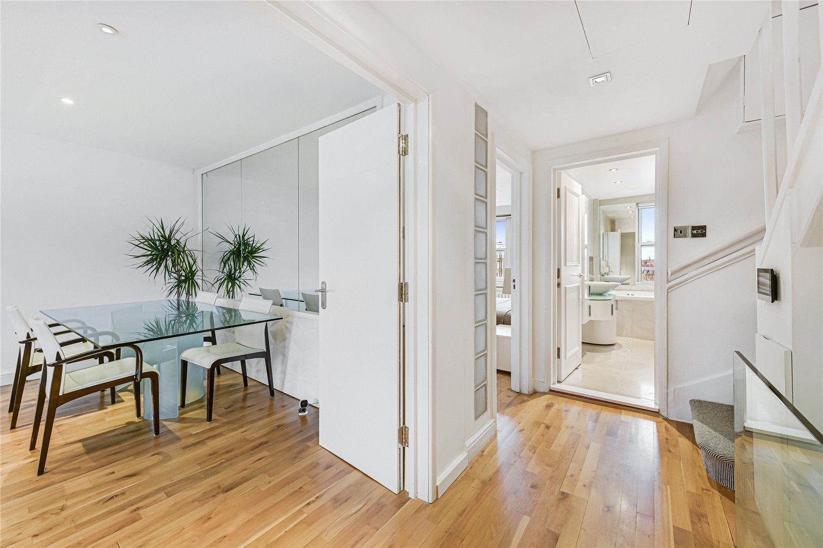 Flat Ennismore Gardens in City of Westminster