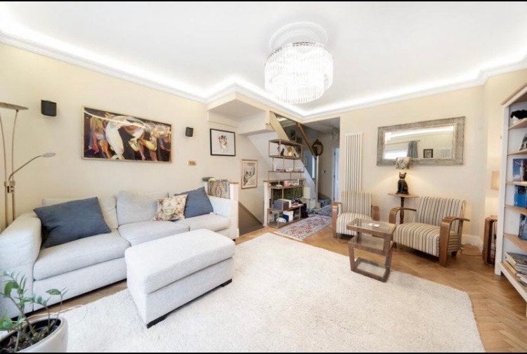 House Elmington Road in Greater London