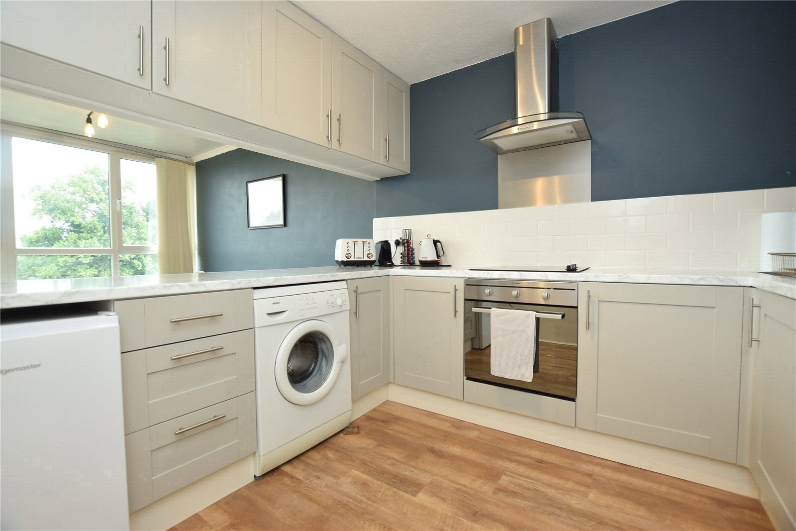 Flat Ingledew Court in Leeds