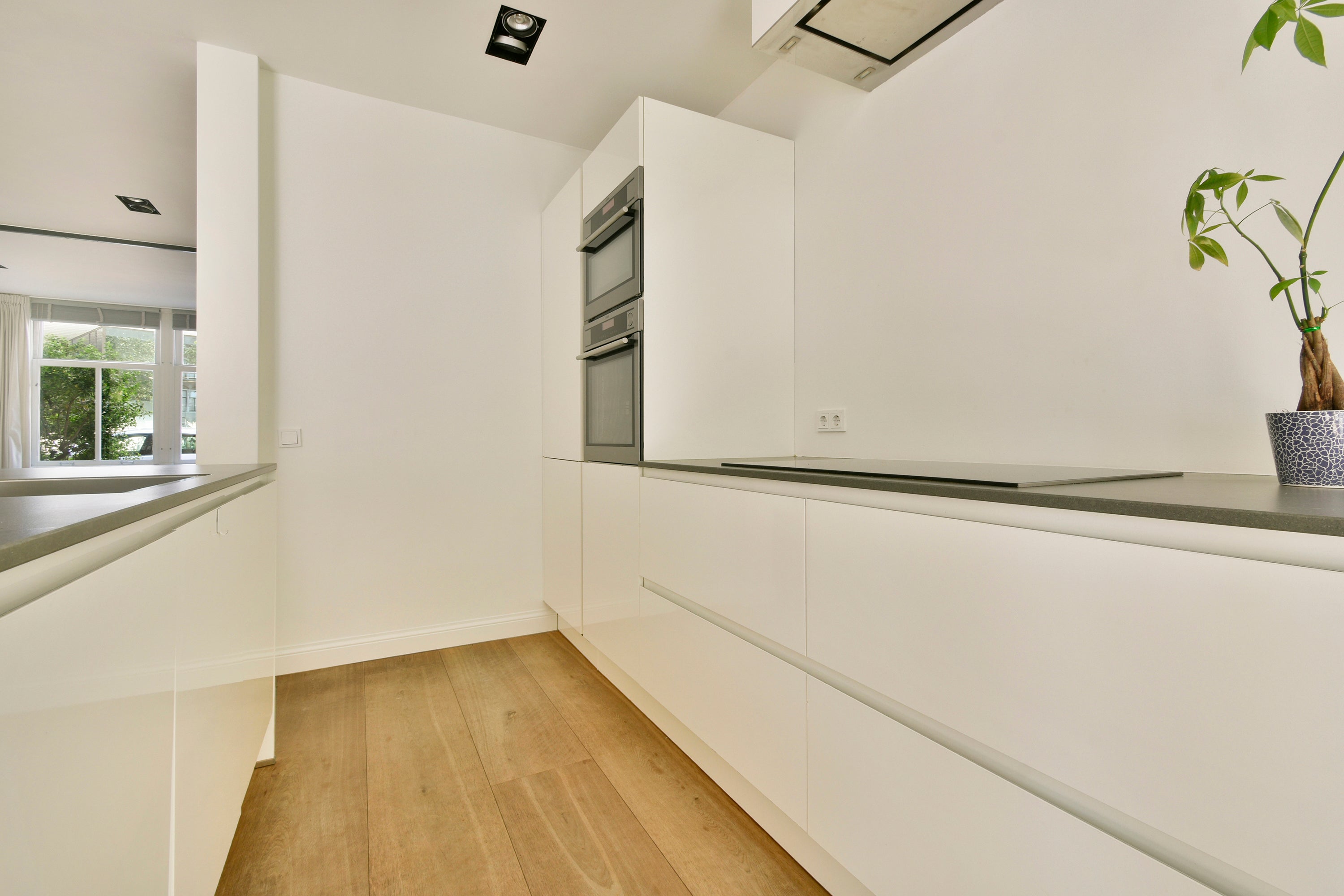 Appartement te huur: Trompenburgstraat, Amsterdam