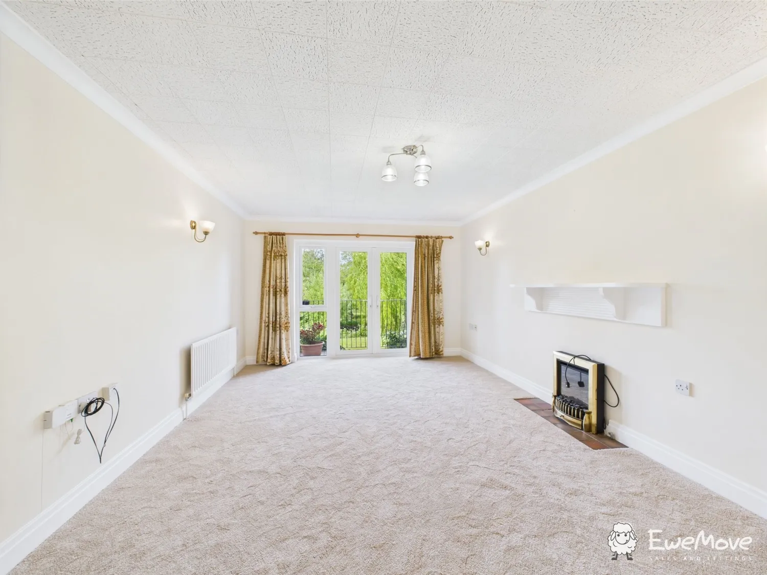Flat Harnham Road in Salisbury