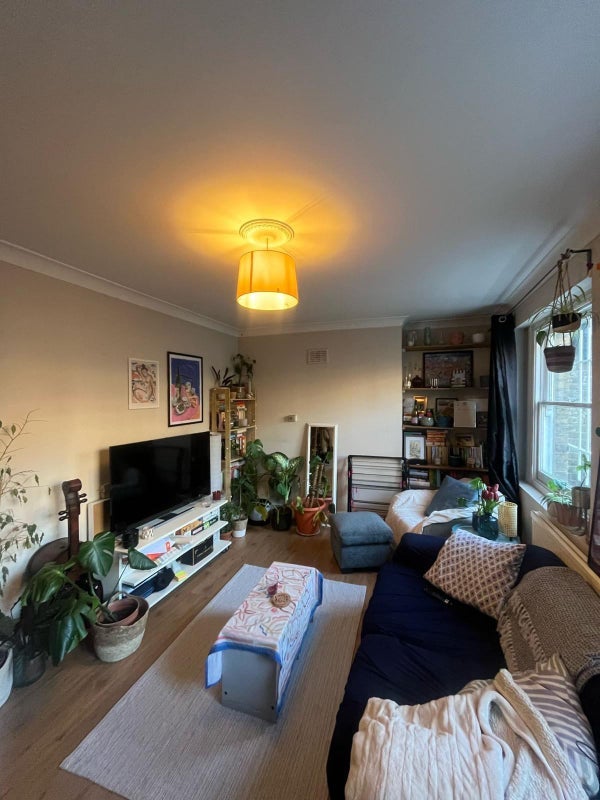 Flat Culverden Road in Greater London