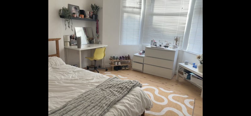 Flat Arran Place in Cardiff