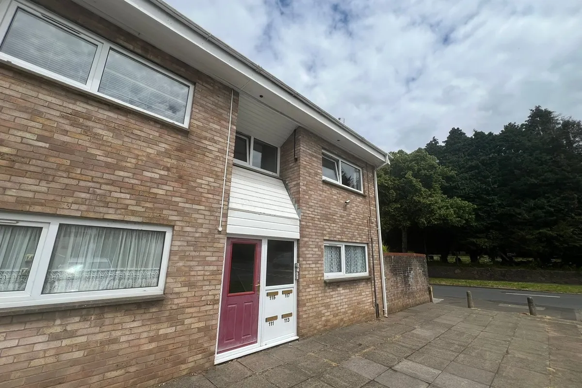 Flat Llanover Road in Cardiff