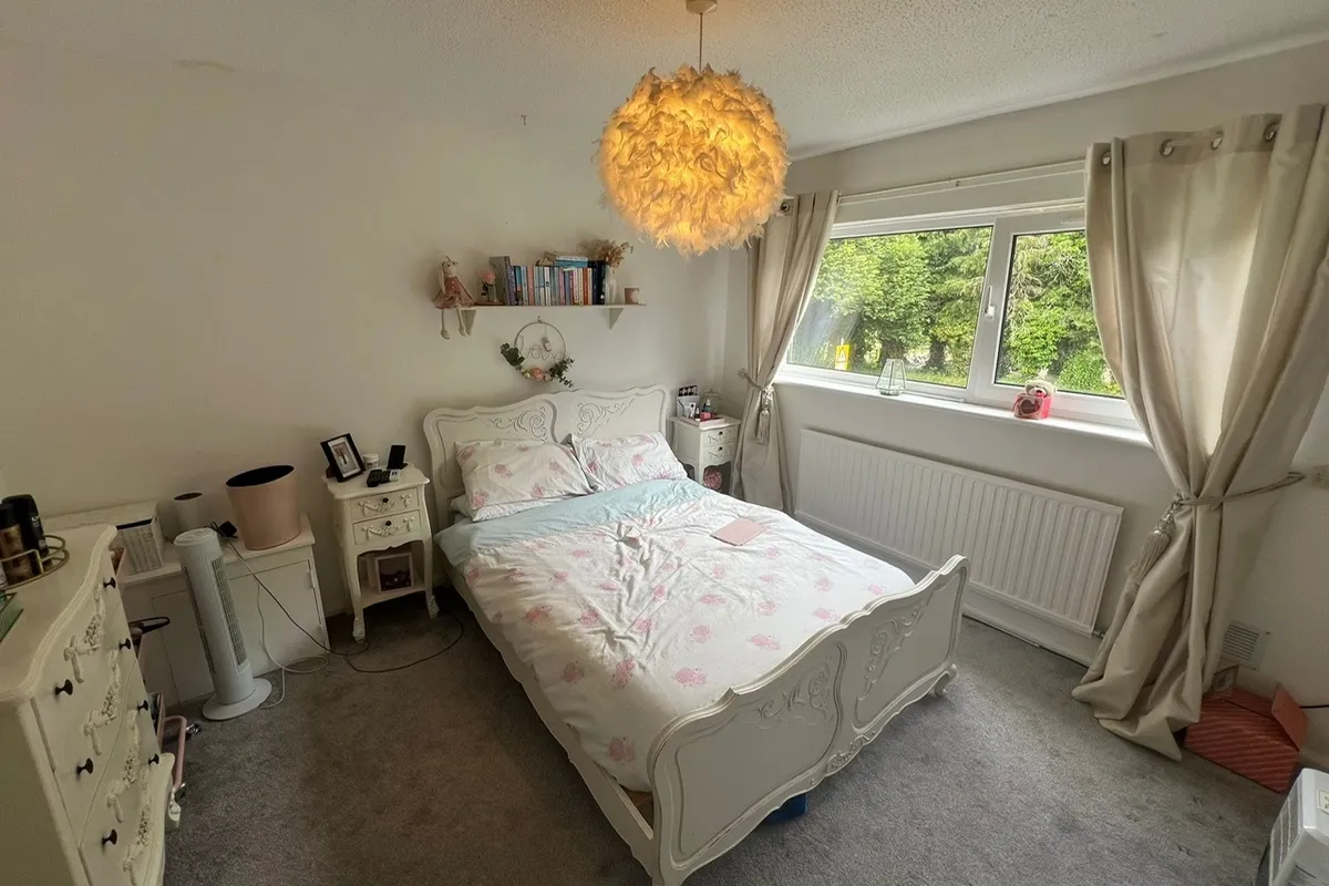 Flat Llanover Road in Cardiff