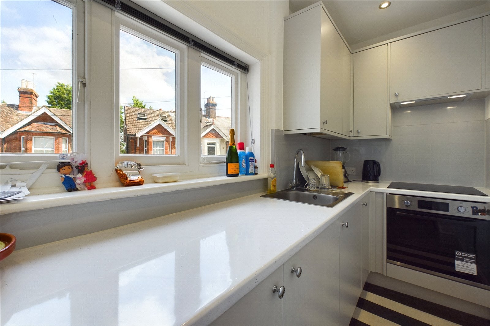 Flat De La Warr Road in Mid Sussex