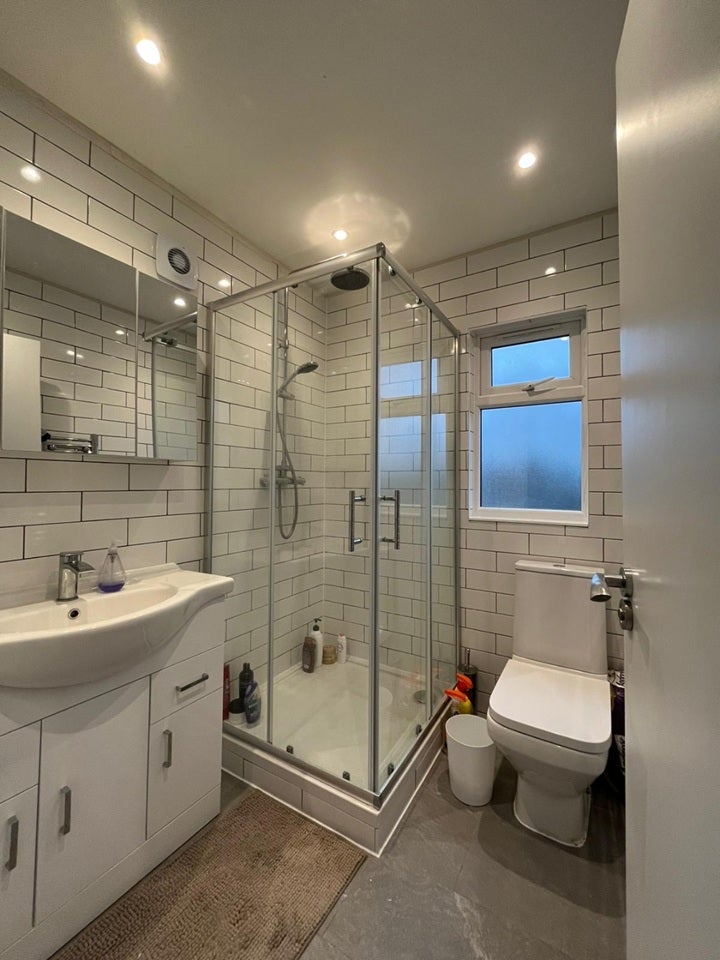 Flat Goldsmith Avenue in Greater London