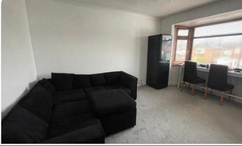 Flat Antrobus Road in Birmingham